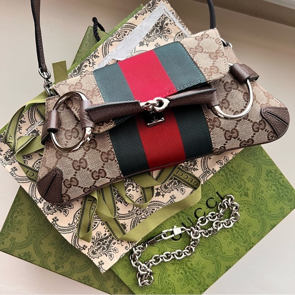 Gucci GG Canvas Small Horsebit Chain Shoulder Bag - Picture 5 of 16